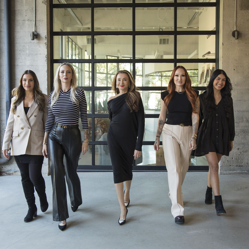 five-fashionable-women